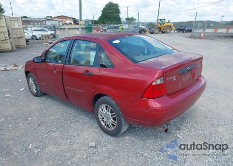2005 Ford Focus Zx4 z USA, uszkodzony, nr VIN 1FAFP34N45W227246